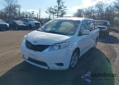 2016 Toyota Sienna Le 8 Passenger from USA, damaged, VIN 5TDKK3DC0GS696259